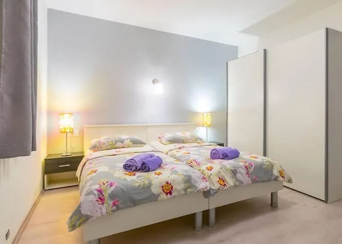 Emili By Istrialux Villa Svetvinčenat